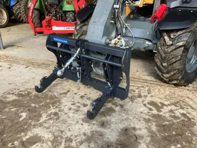 3-Punkt Adapter für Frontlader/Hoflader/Tele, etc.
