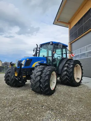 New Holland T4050