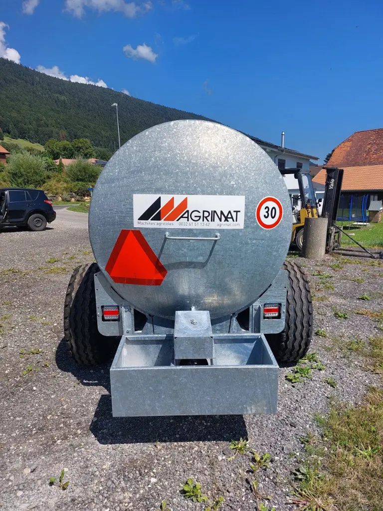 249d74c5-94be-43b8-b993-157d9f914f9c-Agrimat tonneau 4100 méc (1).jpg