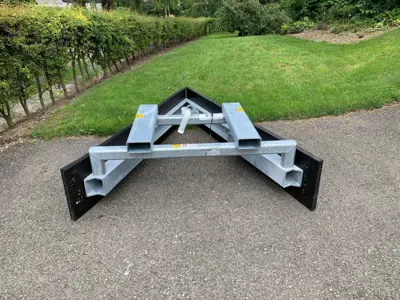 Gummi Futterschieber V-Form 180cm