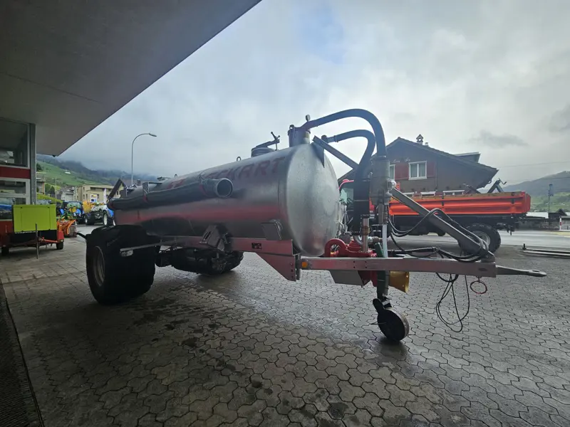 e6b70a85-d501-4513-87e7-a67d9bc38645-1000031513.jpg