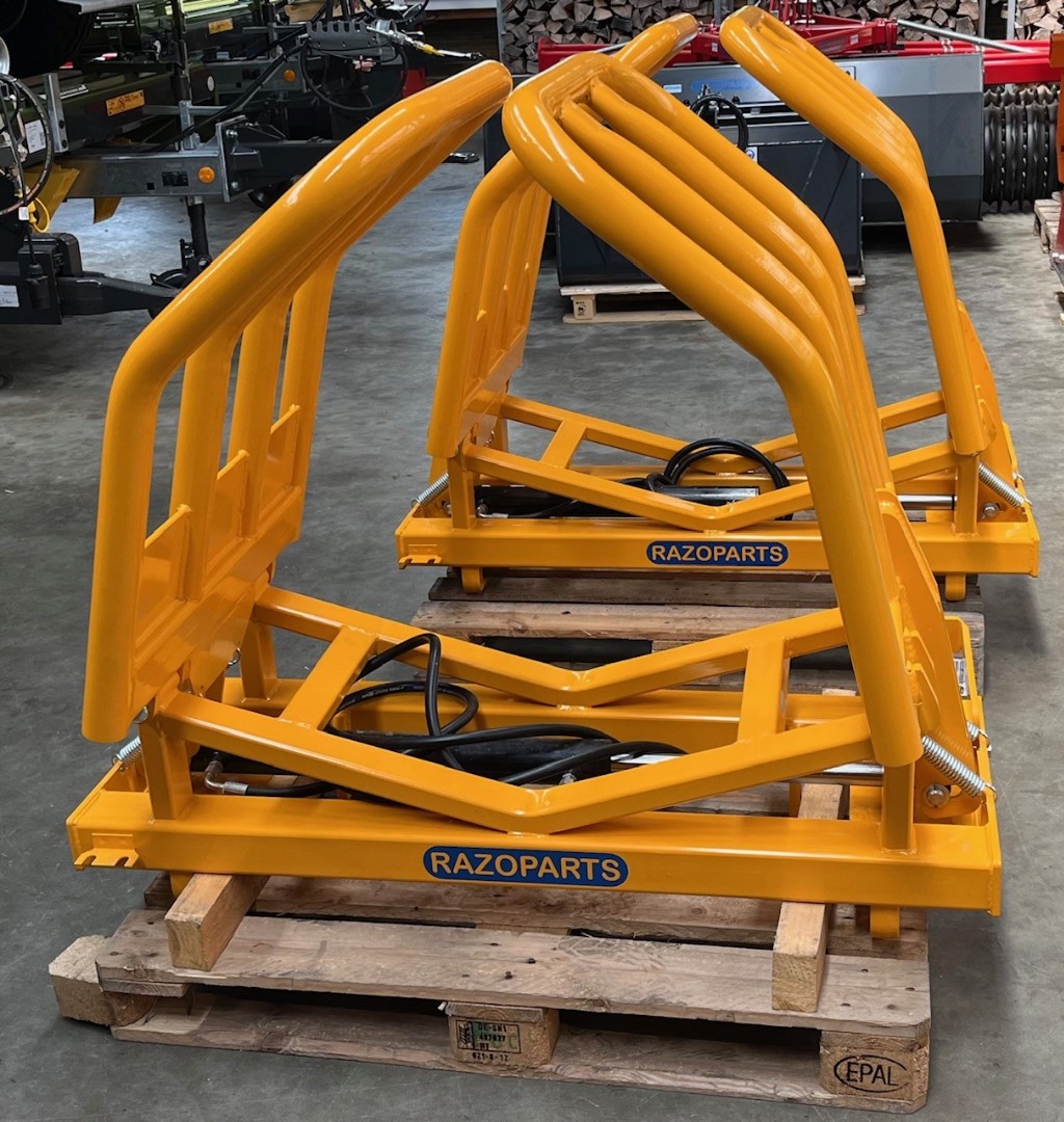 295115a3-ba39-4386-9f47-34077bd88ada-razo_rundballenzange-gelb-profi-combi 14.png