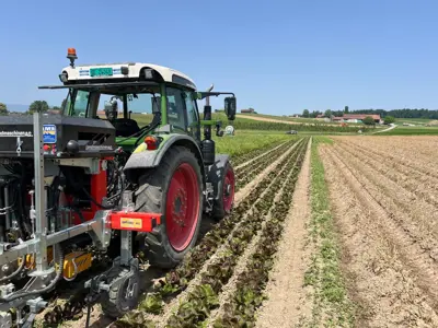Oliver Agro Hackroboter Optima mit KI