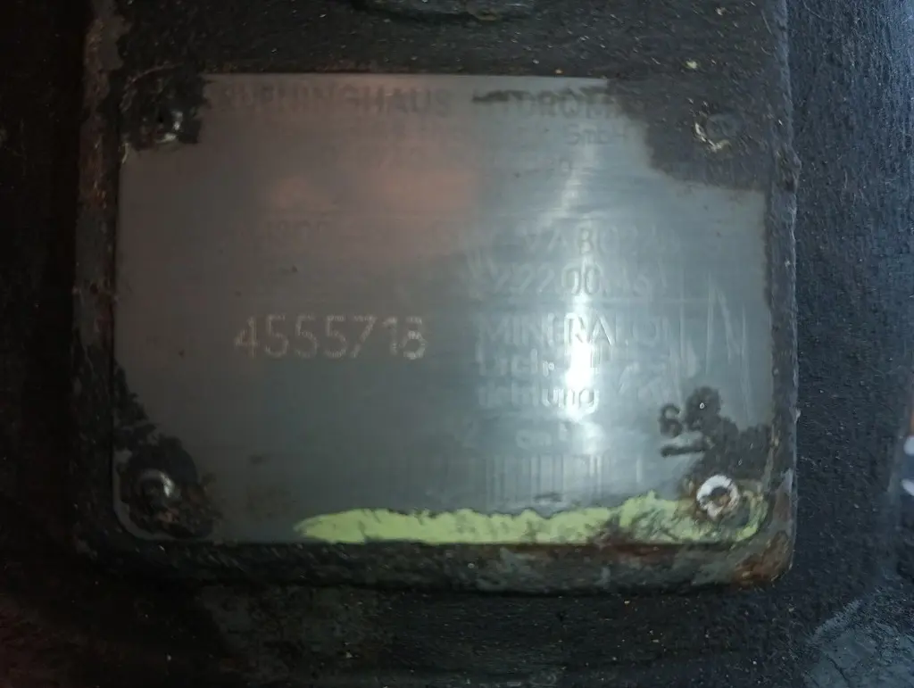 ca49ab3b-3502-4e45-8781-f666ce31262d-17799423515375534721660449585023.jpg