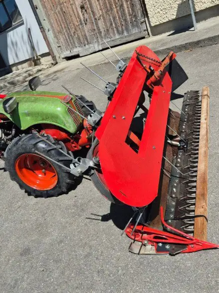 a09f66a0-0a4b-4aec-be7e-4fe2395c66e6-Motormäher 3.jpg