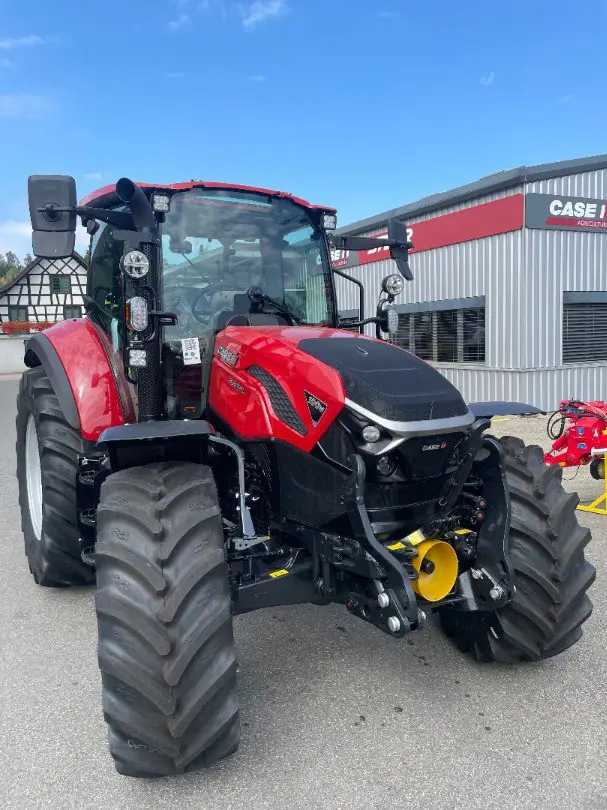 Traktor CASE-IH Farmall M