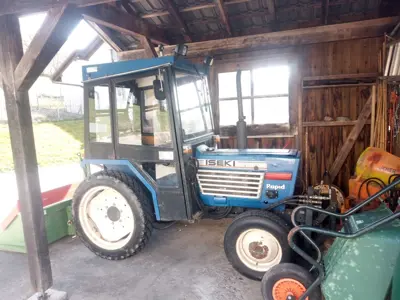 A vendre tracteur Iseki 3210 -Lame à neige