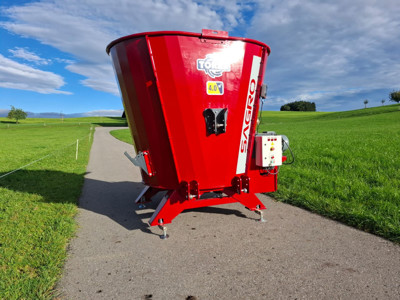 elektrischer Futtermischer 4 m3