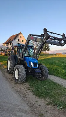 New Holland TN95DA
