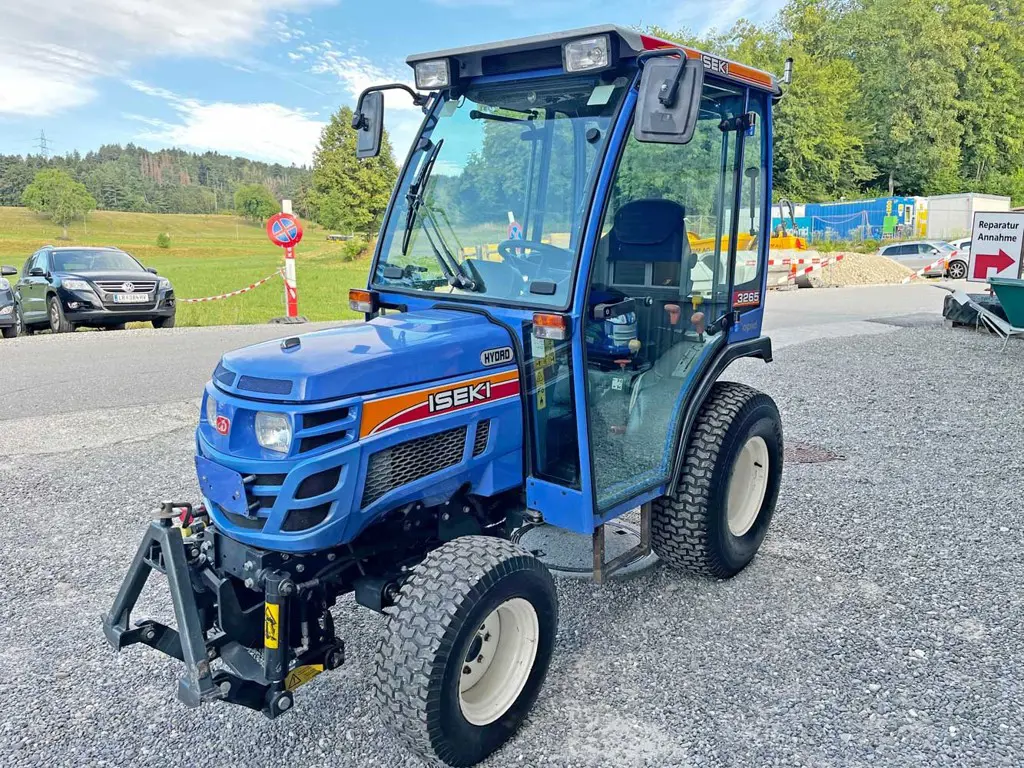 a80773bc-64fe-4d7f-be7a-3379abba49c7-36772-Iseki-Traktor-TM-3265-H-(3).jpg