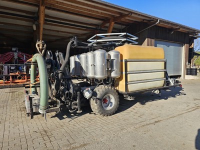 Verschlauchungsanlage kpl. mit Schneckenpumpe