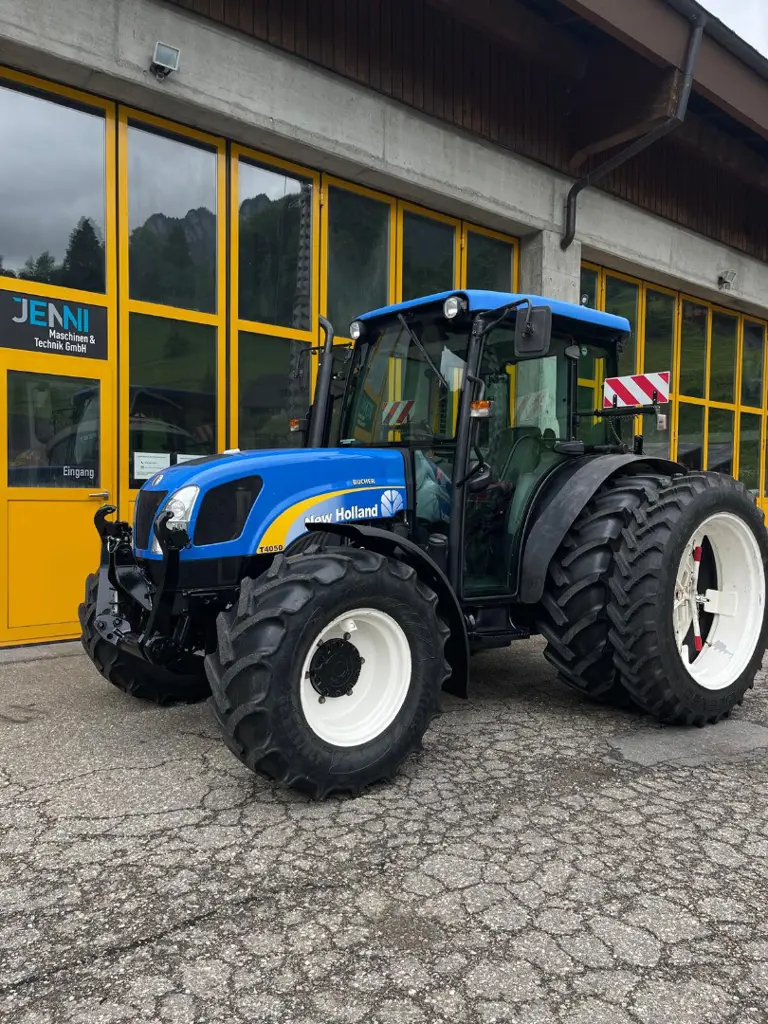 New Holland T4050 Deluxe