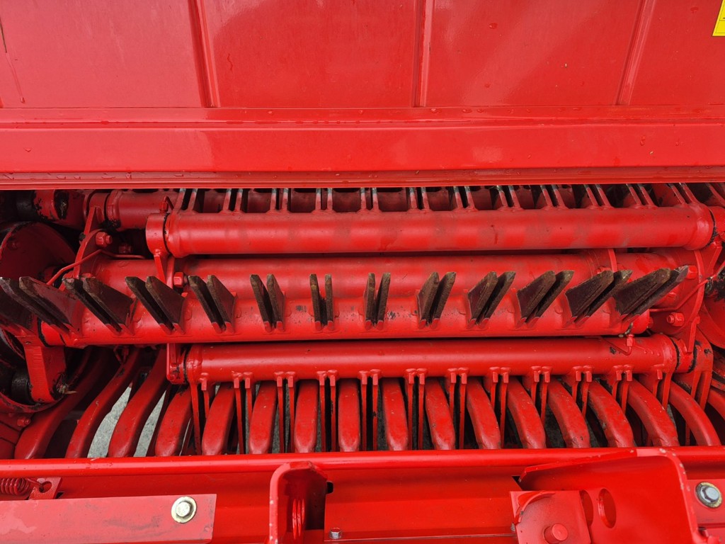 cd7a39f9-11ae-427b-8809-38e2b68d7518-Ladewagen Pöttinger Ladeprofi 2 LMB maschinen GmbH 9.jpg