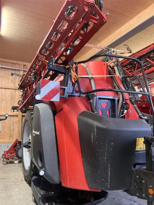 Kverneland Anhängerspritze iXtrac T3 27m Bj. 2023