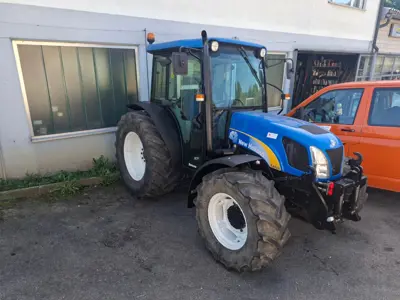 New Holland T4020
