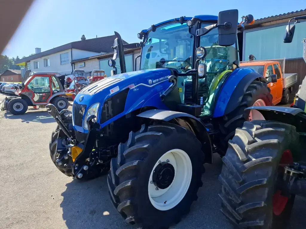 New Holland T5.110 mit FH/FZ
