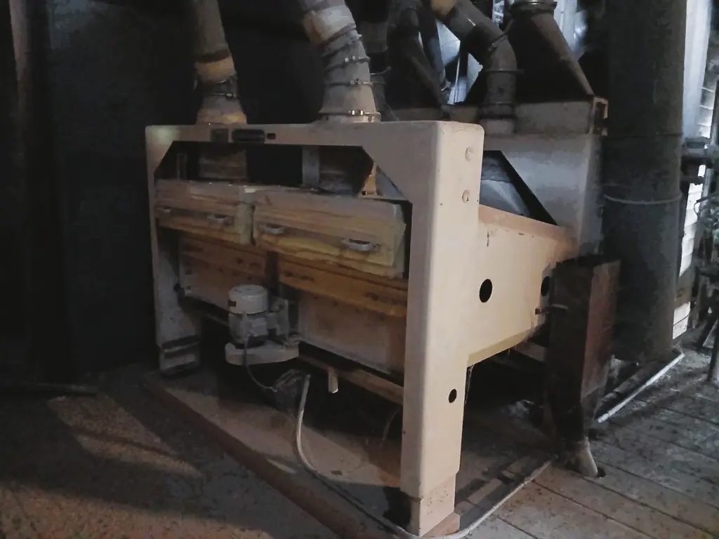 34 Stahlsilozellen Indoor