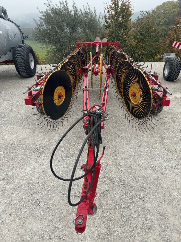 f3b9f69f-9ec6-4e3e-9a06-5804eda652ae-Photo 17.10.25 08 25 25.jpg