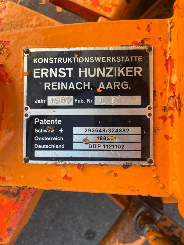 ee716886-9801-4941-b96f-84e894cd95de-