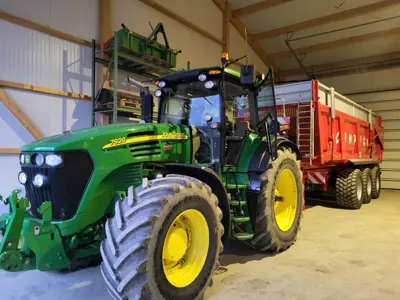 John-Deere7920