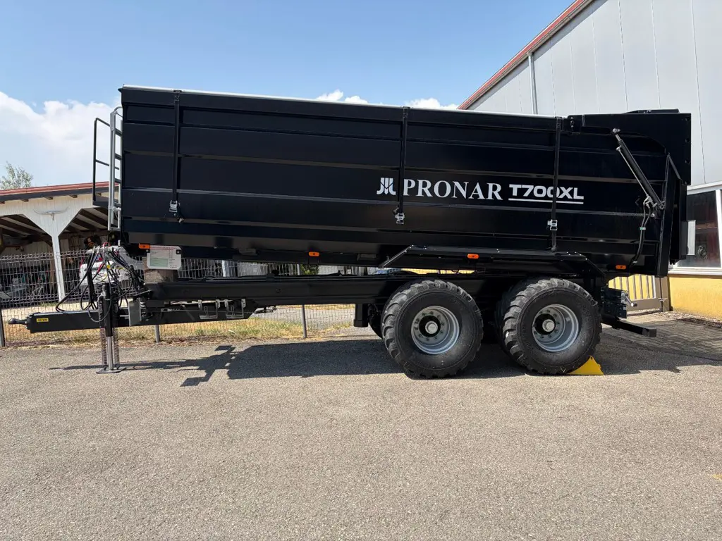 Monocoque PRONAR T700XL