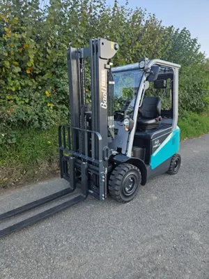 Chariot élévateur Baoli 2.5t électrique