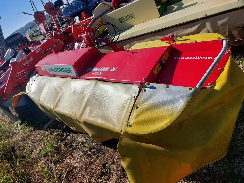 9d04c662-5c07-4f89-89c3-dd420712c232-Pöttinger Unternährer (1).jpg