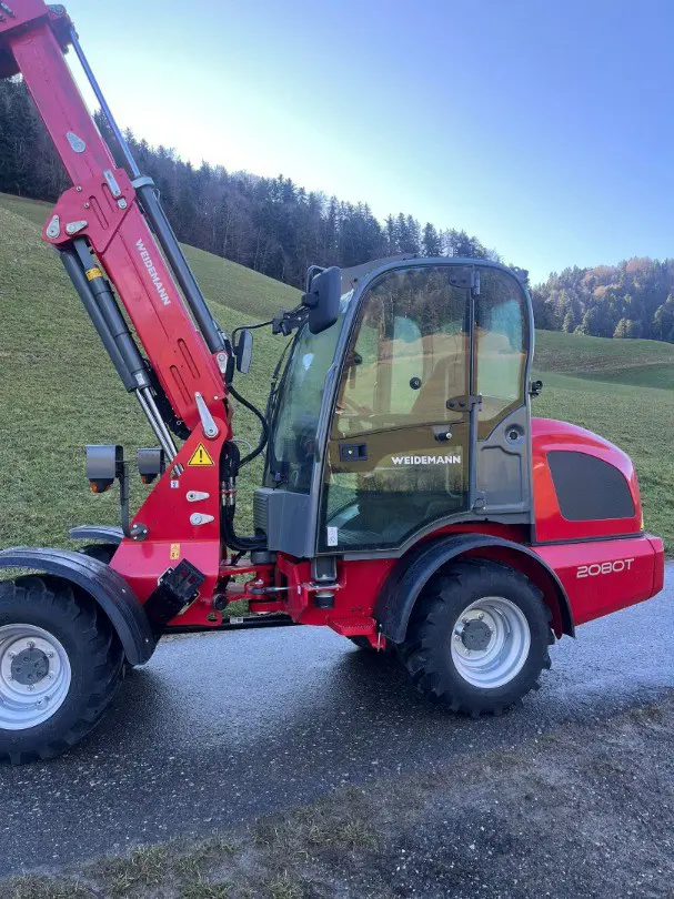 38d7a208-03b0-429a-8e52-bdf1b568d65a-WhatsApp Image 2026-02-13 at 09.56.39 (2).jpg