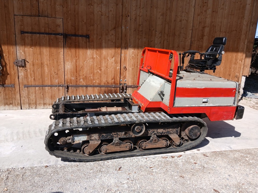 a8bc783e-7f22-4105-b161-1f20cdb93d1c-Raupenschlepper6.jpg