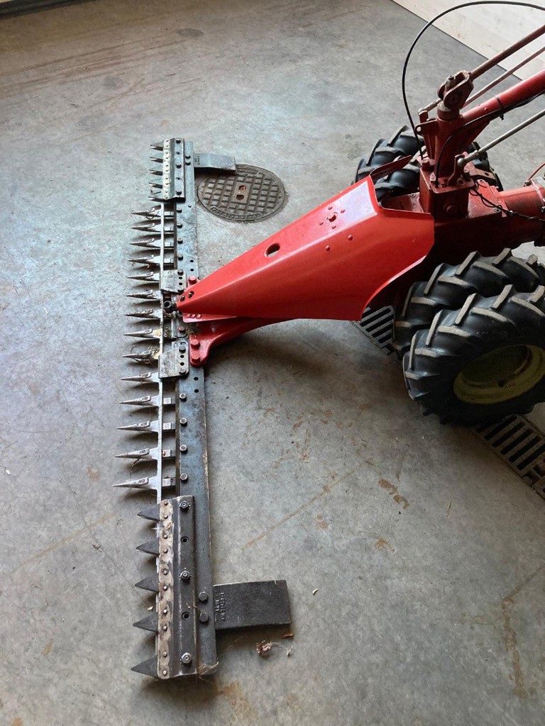 778600cb-8bf6-4a05-bc12-672fbb96a261-Aebi AM16-01.jpg