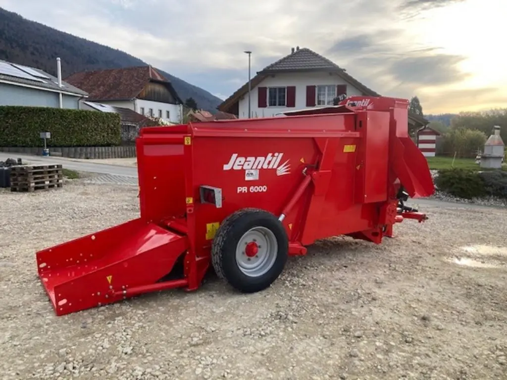 f5df82d3-47df-427a-b59b-7767eeb983c4-Jeantil Jourdain (2).jpg