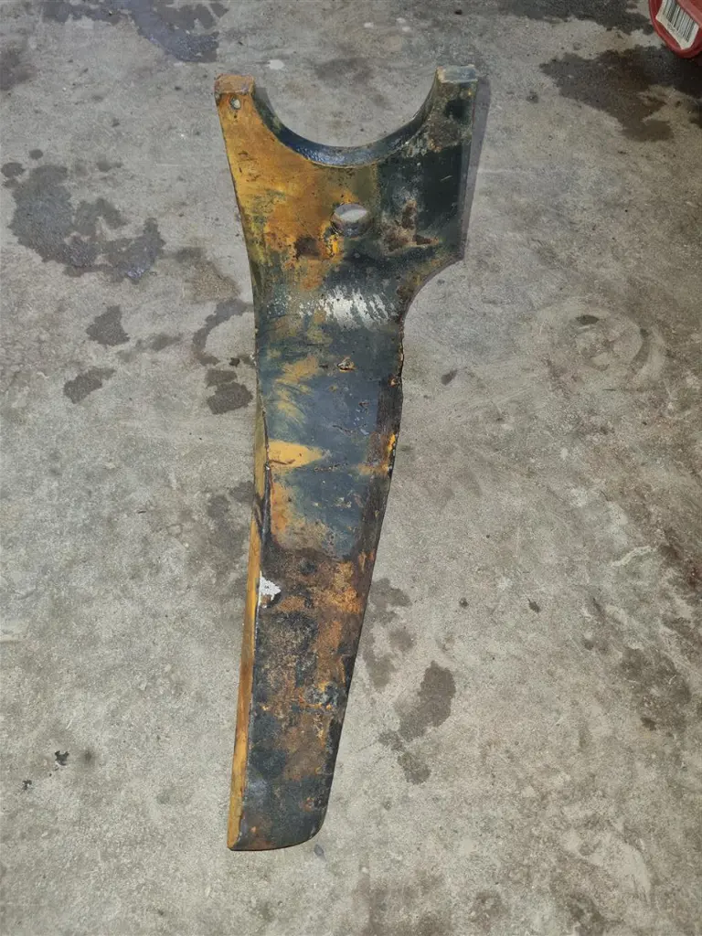 a65be258-8660-4a0a-b70b-e9826beaeb81-Kuhn dents Jordi (1).jpg