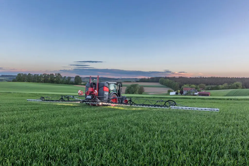 8814ae30-e90f-4249-ab68-0f8070a13827-Leeb CS Nightlight.jpg