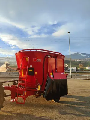 Futtermischwagen BvL 10 m3 Jg. 2024