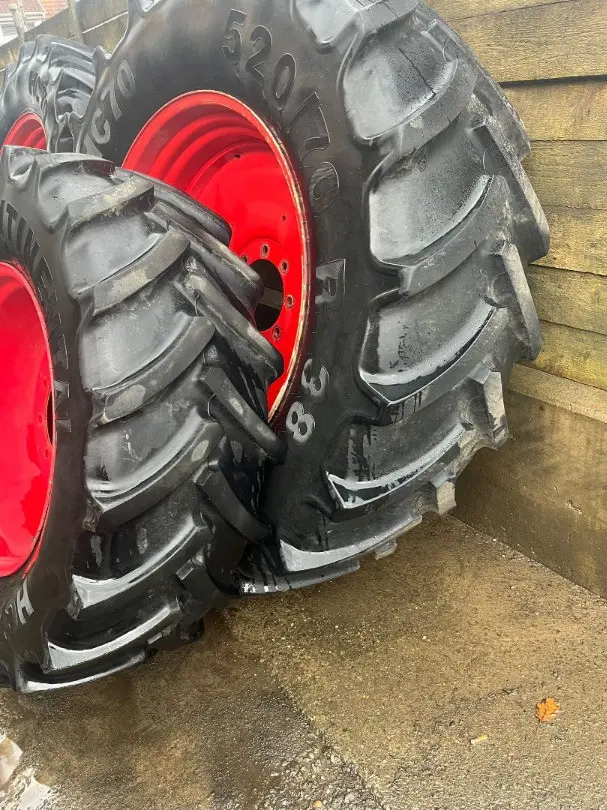 Komplettradsatz 520/70R38 420/70R28Hürlimann Deutz