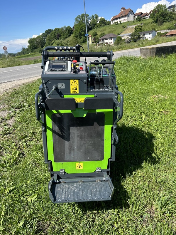 38513bca-031e-44d6-8792-cf8049b93091-Cingo M4.3 3.jpg