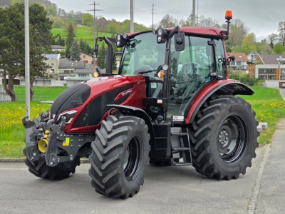 Traktor Valtra A115 HT4