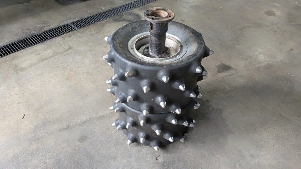 LS Grip 330/55-12 zu Aebi CC 36