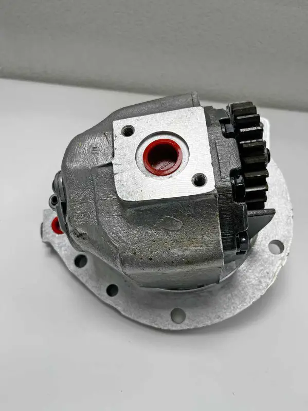 Ford, Fundgrube Hydraulikpumpe 6600