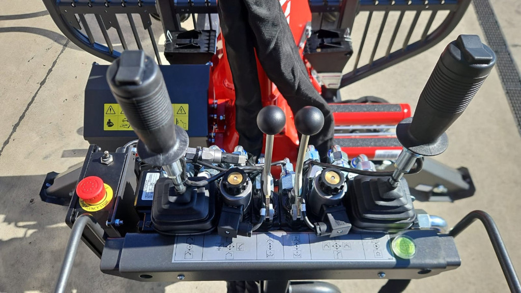 fa4ee06c-b6b0-4b10-926b-5fccad4a045a-