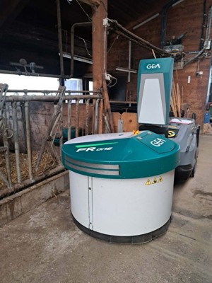 Futterzuschieber GEA / Pousse fourrage GEA