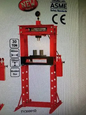 Aktion Werkstattpresse 30 to