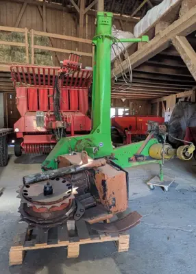 Maishäcksler Deutz-Fahr MH 2.135