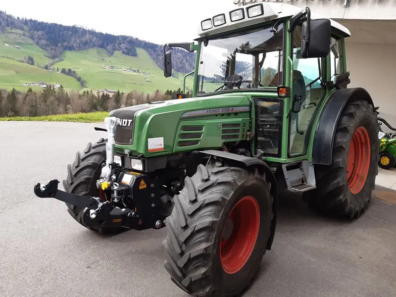 Fronthydraulik Lesnik www.lesnik-lenart.si