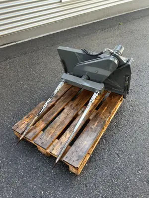 Weidemann Ballenwickler