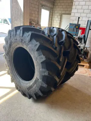 Trelleborg TM800 aus Umbereifung 600/65 R28 147D