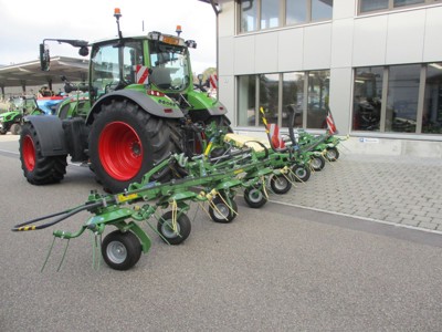 Krone Vendro 820