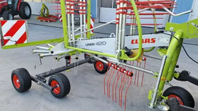 Kreiselschwader CLAAS Liner 420 Tandem