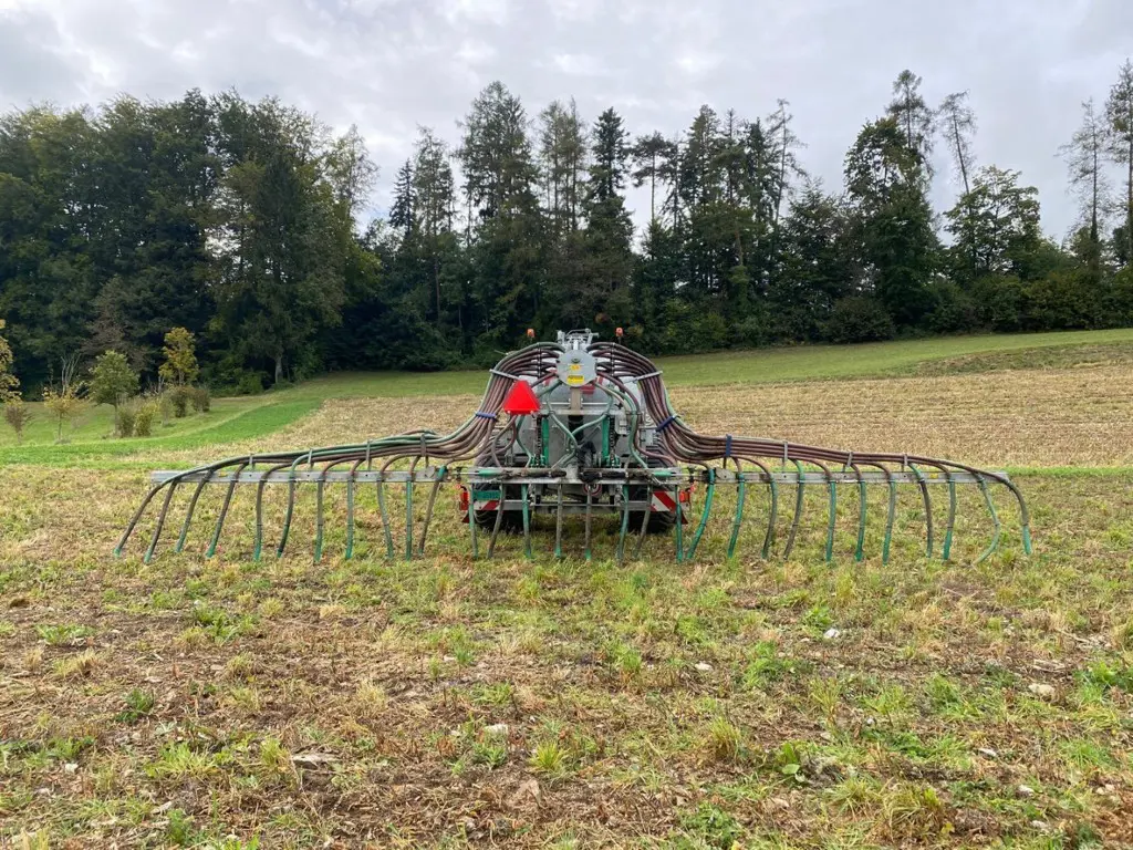 ab1f9195-70c3-41ab-b9e9-6d61ec28c34c-WhatsApp Image 2026-04-14 at 10.jpg