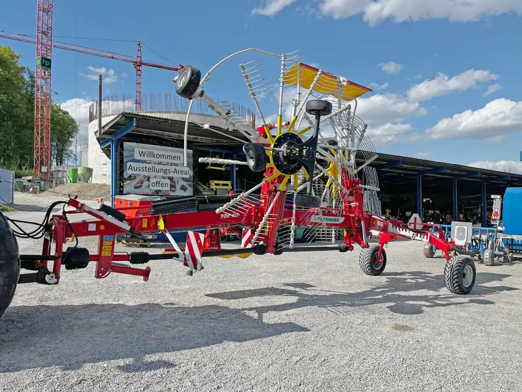 e2697ca4-5cec-4210-9327-e0a0de23ac66-36370-Pöttinger-Kreiselheuer-Top-662-(9).jpg